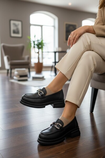 enoch Women's Silver Horseshoe Buckle Comfort Sole Masculine Loafer