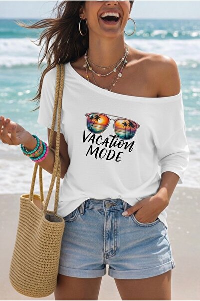 FUFLUNS Vacation Mode Printed Oversized Women's Boat Neck T-Shirt