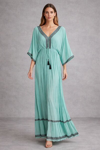 Generic Bohemian Maxi Dress with Short Sleeves and Embroidery