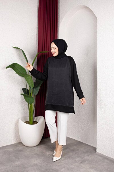 QUAWEAR Crew Neck Tunic with Side Zippers and Slits on the Front in Silk Cupr...