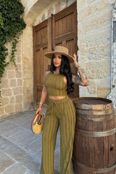 Sorridi Reverse Stitch Halter Neck 2-Piece Set