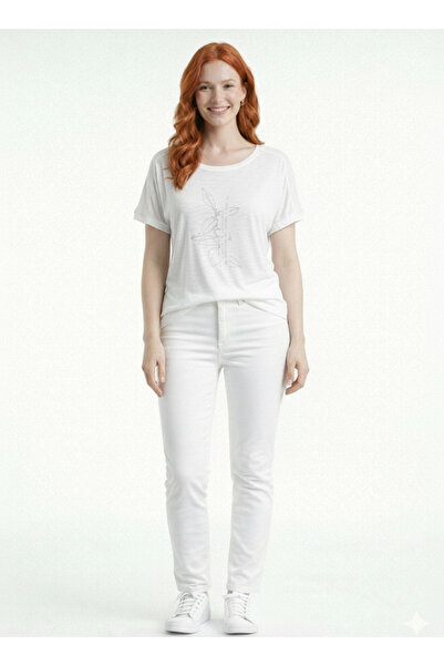 Neden Tekstil تي شيرت نسائي مطبوع بقصة مريحة