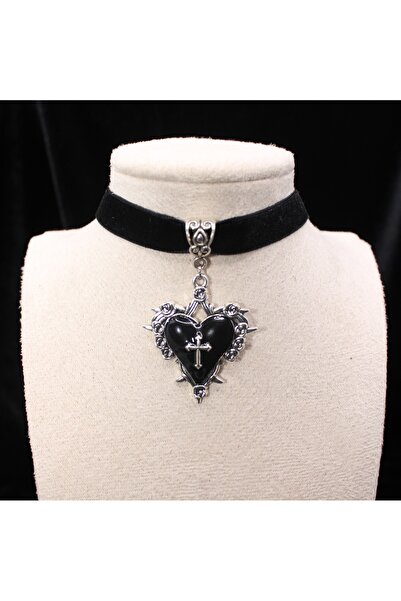 Mournbelle Y2K / Gotik Kalpli Haç Detaylı Choker (El Yapımı)