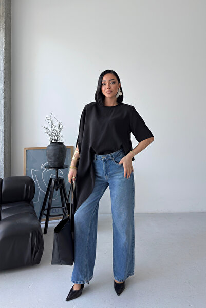 Sorridi Asymmetrical Cut Tensel Fabric Blouse