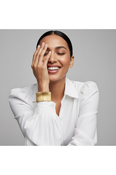 COCOSH TAKI Gold color wire wrapping modern handcuff bracelet