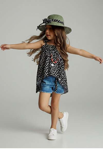 QUB CLUB طقم علوي وسفلي للفتيات