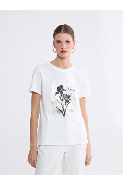 LC Waikiki Γυναικείο T-Shirt με στάμπα Ecru Crew Neck