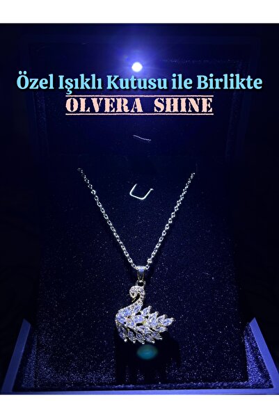 olvera shine Işıklı Kutulu Beyaz Kuğulu Swan Kolye/Gold