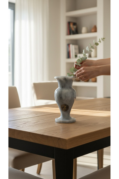 Polen Stone مزهرية رخامية رمادية مصنوعة يدويًا، قطعة ديكور فاخرة