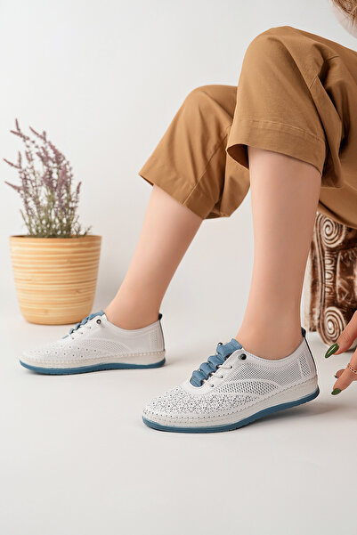 Derimoda Дамски ежедневни лазерни обувки от естествена кожа, бели и сини