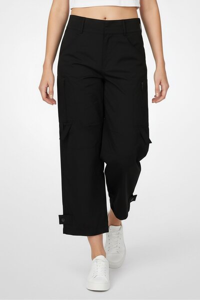 SANDRO Women Solid Cargo Pants, Black