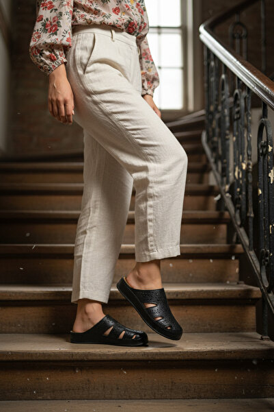 Polaris Black Women's Comfort Slippers