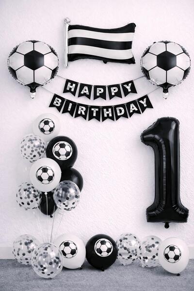 Patladı Gitti Siyah Beyaz Futbol Temalı 1 Yaş Doğum Günü Balon Seti