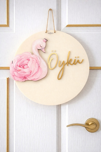Güler Kaligrafi Kişiye Özel Kuğu Figürlü Bebek Odası Kapı Süsü Pleksi Kapı Sü...