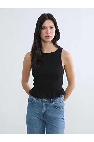 LC Waikiki قميص نسائي مكشكش برقبة دائرية