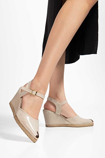 SEDRİK yeni sezon dolgu topuklu sivri burunlu bilekten bantlı & hasır detaylı...