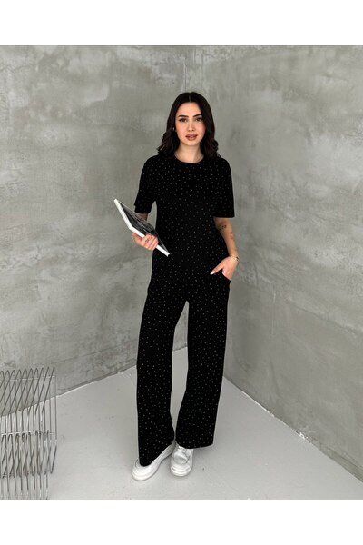 GizSu Butik Siyah Taş Detaylı Bluz ve Bol Paça Eşofman Altı İkili Takım