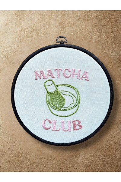 LİONYA DESİGN Tablou decorativ brodat Matcha Club - Ramă cu aspect de lemn (2...