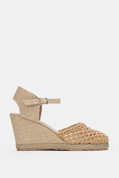 selin shoes Calorise Cataramă reglabilă la gleznă și detaliu din plasă, vârf ...