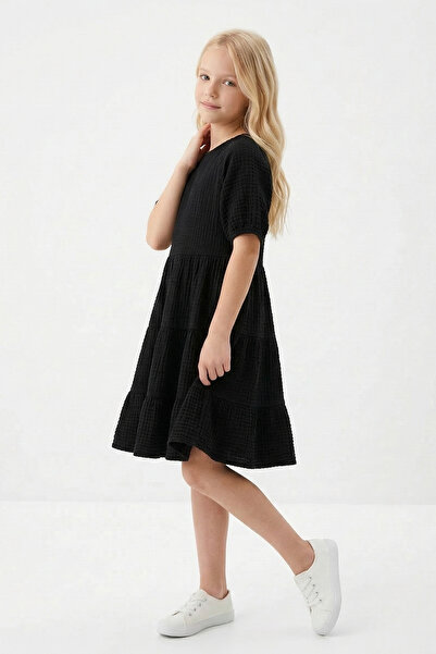 Kyron Момичешка цветна-черна рокля с къс ръкав