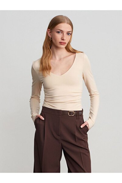 mrc V-Neck Gathered Top