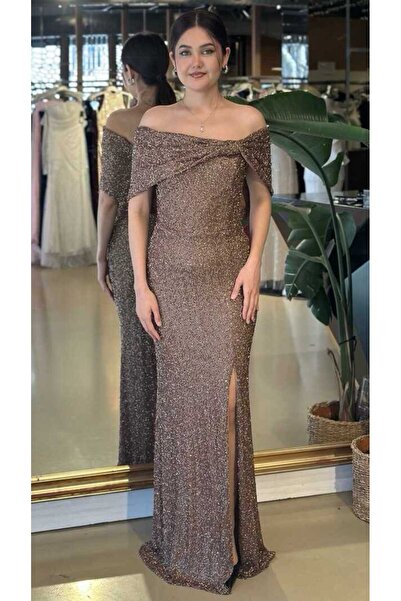 Abiyeniall Kahverengi Madonna Yaka Yırtmaçlı Düz Kesim Pullu Boncuklu Uzun Ab...