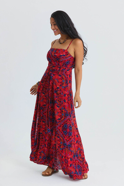 Los banditos Rochie cu bretele cu cravată în talie