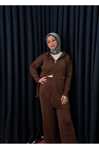 Neva Wear طقم مكون من قطعتين بغطاء رأس ذو ملمس ناعم ولامع