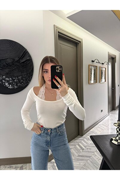 CKBUTİK Light Ecru Lace-Neck Blouse-1017