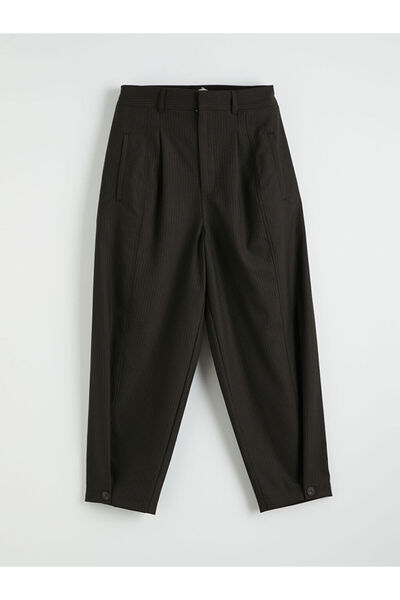 LC Waikiki Καφέ ριγέ γυναικείο παντελόνι από ύφασμα με πλισέ, από την GÜLİS G...