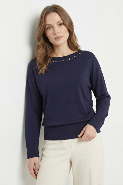 Rays بلوزة بياقة لاسي وتفاصيل عين الطائر 7848