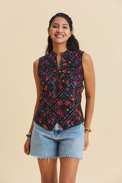 Los banditos Top cu guler magnific cu nasturi încrucișați