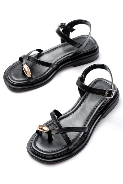 miss fırat Stylish and Comfortable Sandals with Toe-Flip Flow Detail Black 7445