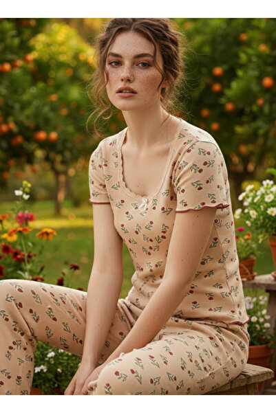 Siyah İnci Σετ πιτζάμες με φυσικό χρώμα δέρματος και λουλουδάτο σχέδιο, πλεκτ...