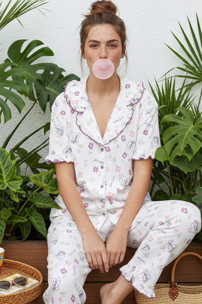 Siyah İnci White Rabbit Patterned Ruffled Crinkle Short Sleeve Buttoned Pajam...