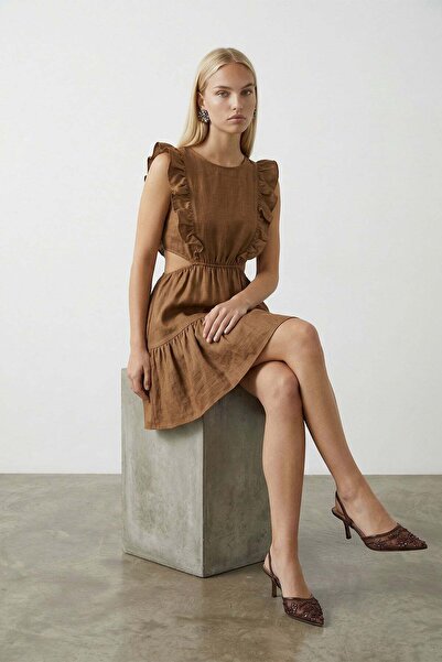 Trend Alaçatı Stili Brown Boat Neck Low-Cut Waistline Linen Dress with Flounc...