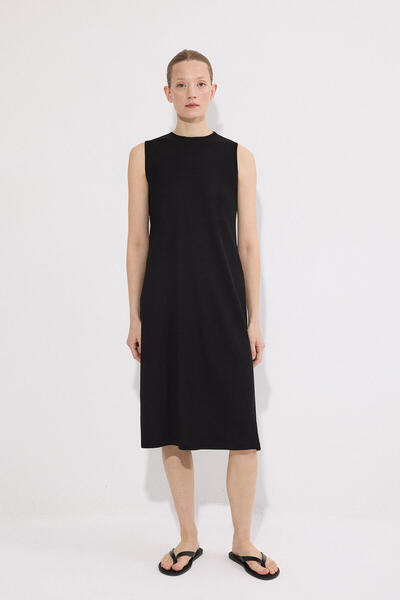 Touché Privé Crew Neck Knitted Dress
