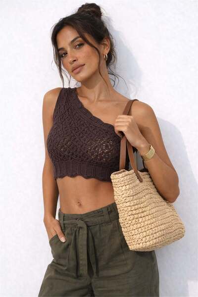 Trendiz Γυναικείο πλεκτό πουλόβερ με έναν ώμο, διάτρητο, σε καφέ χρώμα