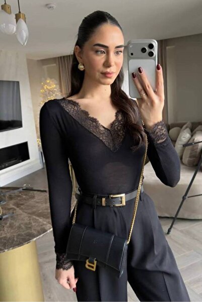 Varyete Women's Transparent Lace Detailed V-Neck Long Sleeve Women's Blouse