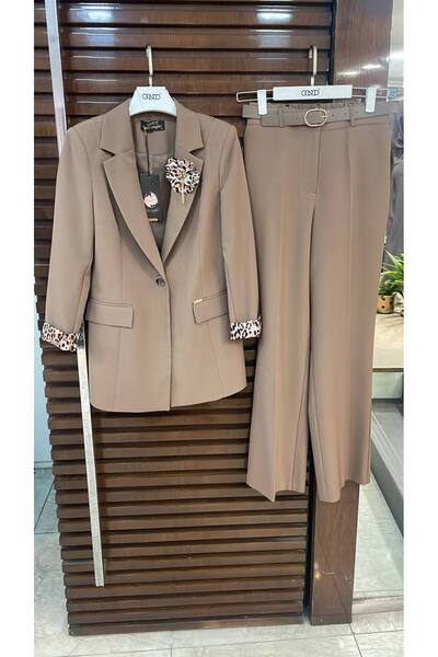 GND TEKSTİL GND Broşlu Leopar Astarlı Ceket Kemerli Pantolon İkili Takım 8136-26