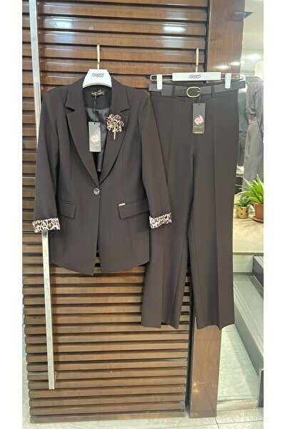 GND TEKSTİL GND Broşlu Leopar Astarlı Ceket Kemerli Pantolon İkili Takım 8136-26