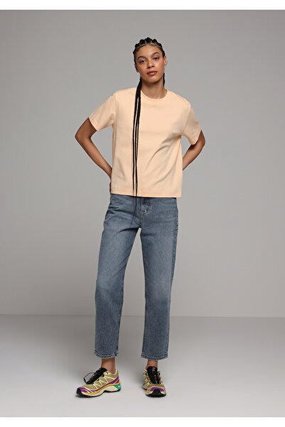 Colin's Mom Fit Women's Mid Indigo Denim Jean Pants