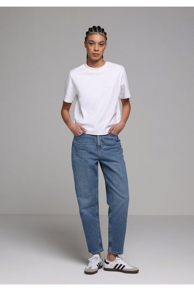 Colin's Mom Fit Women's Mid Indigo Denim Jean Pants