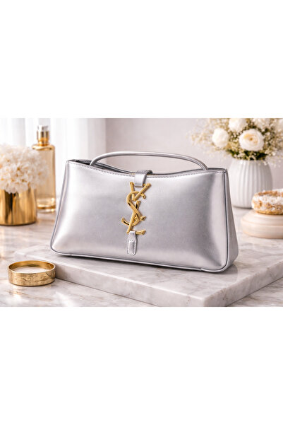 Genera حقيبة نسائية فضية أنيقة – تصميم فاخر تُحمل باليد أو على الجنب