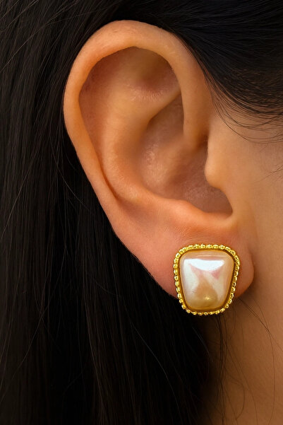 Kokoş Gold Color Pearl Detailed Earrings