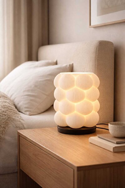 Layera Home Modern Dalga Desenli LED Abajur – Dekoratif Masa Lambası | Yumuşa...