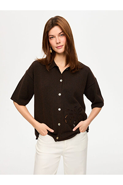 Faik Sönmez Delik İşi Nakış Detaylı Polo Yaka Buklet Triko Bluz S26TRB021