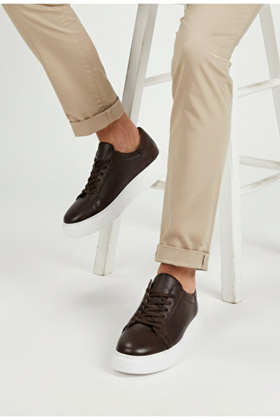 Dasha NUR men's shoes made of brown textured leather