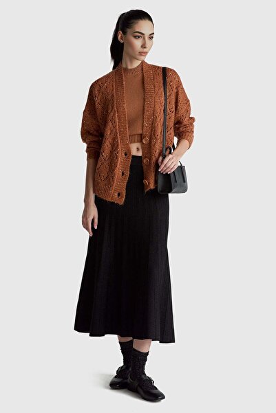 United Colors of Benetton Fusta lungă din tricot plisată, neagră, cu talie el...