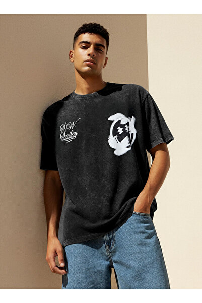 SP Characters Men Regular Fit Crew Neck Short Sleeve SmileyWorld Print T-shirt